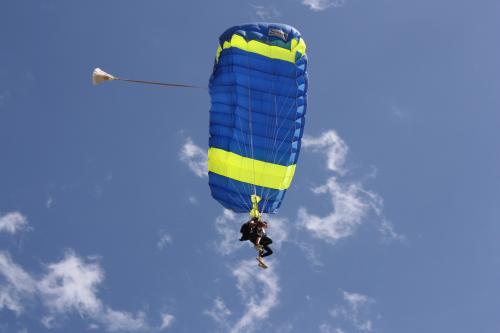 Lancio in tandem paracadute Marche Fermo