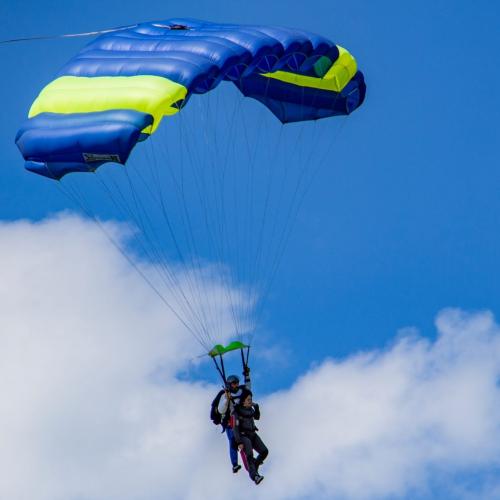 Lancio in tandem paracadute Marche Fermo