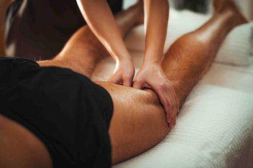 Sports- Multi-methods Massage 