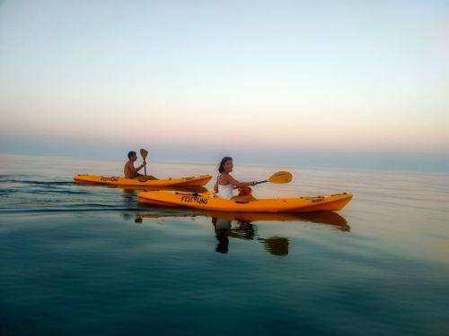 conero panorama bellezza canoa canoe riviera marche ancona italia sport acquatici grotte mare specchio tramonto alba 