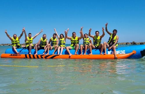 Boat banana montecosaro lago laghetti pesca macerata provincia civitanova marche bellezza paesaggio esperienze pic nic 