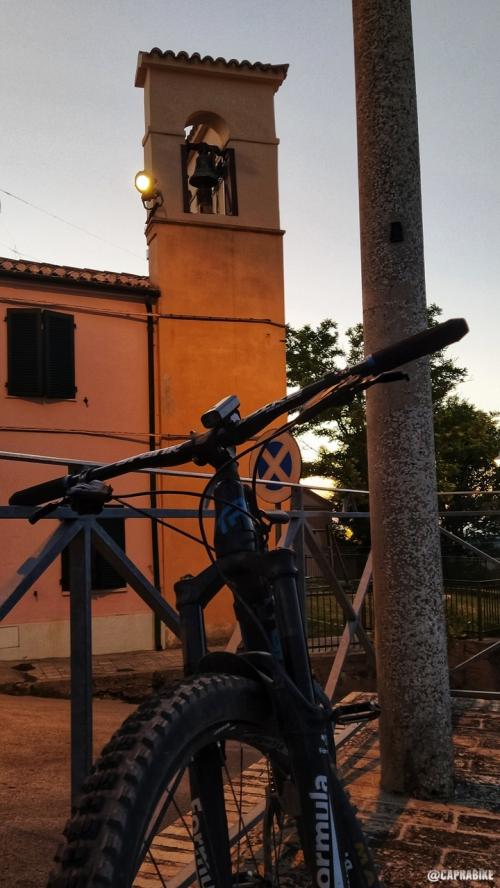 La riviera notturna bicicletta bike bici cycling bicycle ciclismo italy cyclinglife italia Marche conero ancona numana sirolo  sport bikeporn nature velo cyclingpics natura cyclingphotos roadbike bikelife bicicleta cycle cicloturismo instacycling mtb instabike fitness cyclist love instagood ciclista