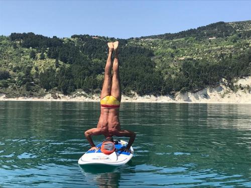 Yoga sup conero riviera maestri esperienza aperitivo bellezza benessere